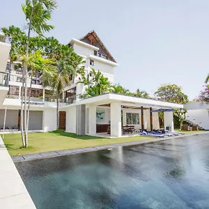 Aqua Villa